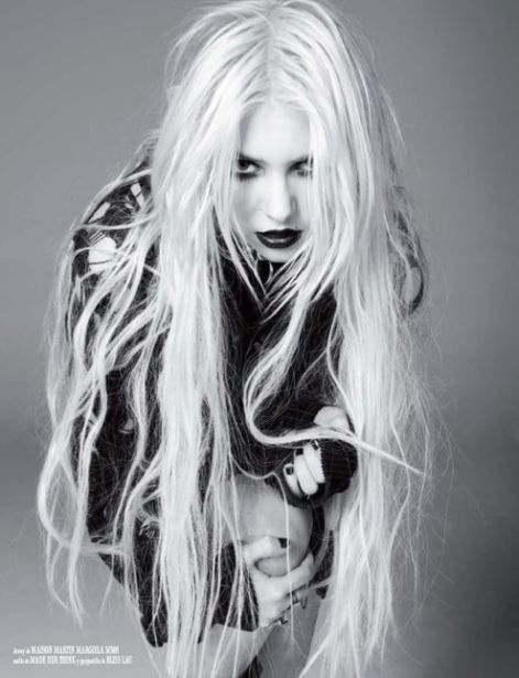 taylor-momsen-vanidad-march-2011-issue.jpg